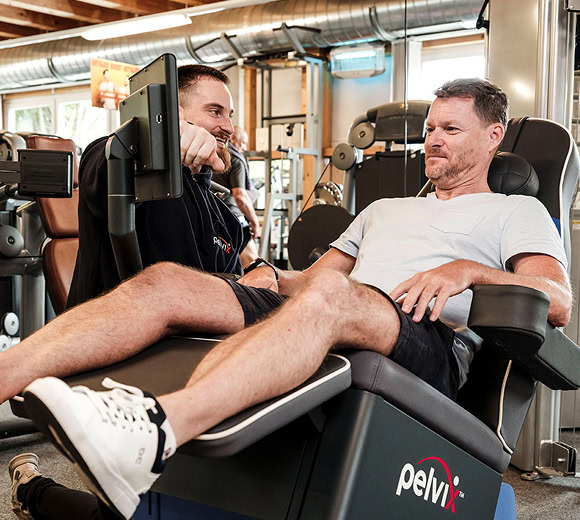 Training and Advice Without Commitment